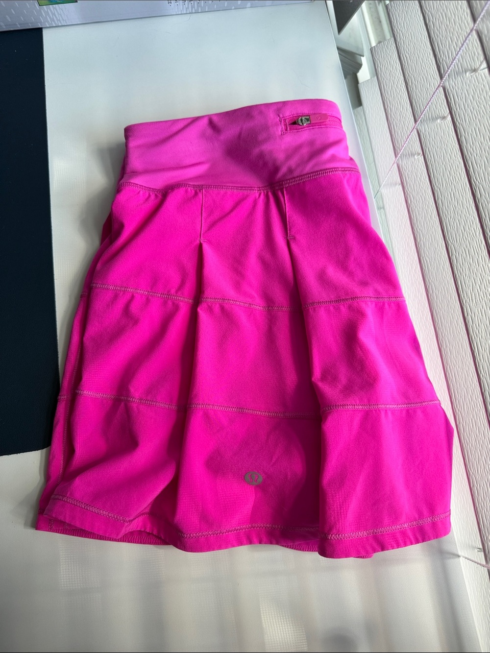 lululemon athletica Women's Skater Skirt - Hot Pink - Picture 4 of 7